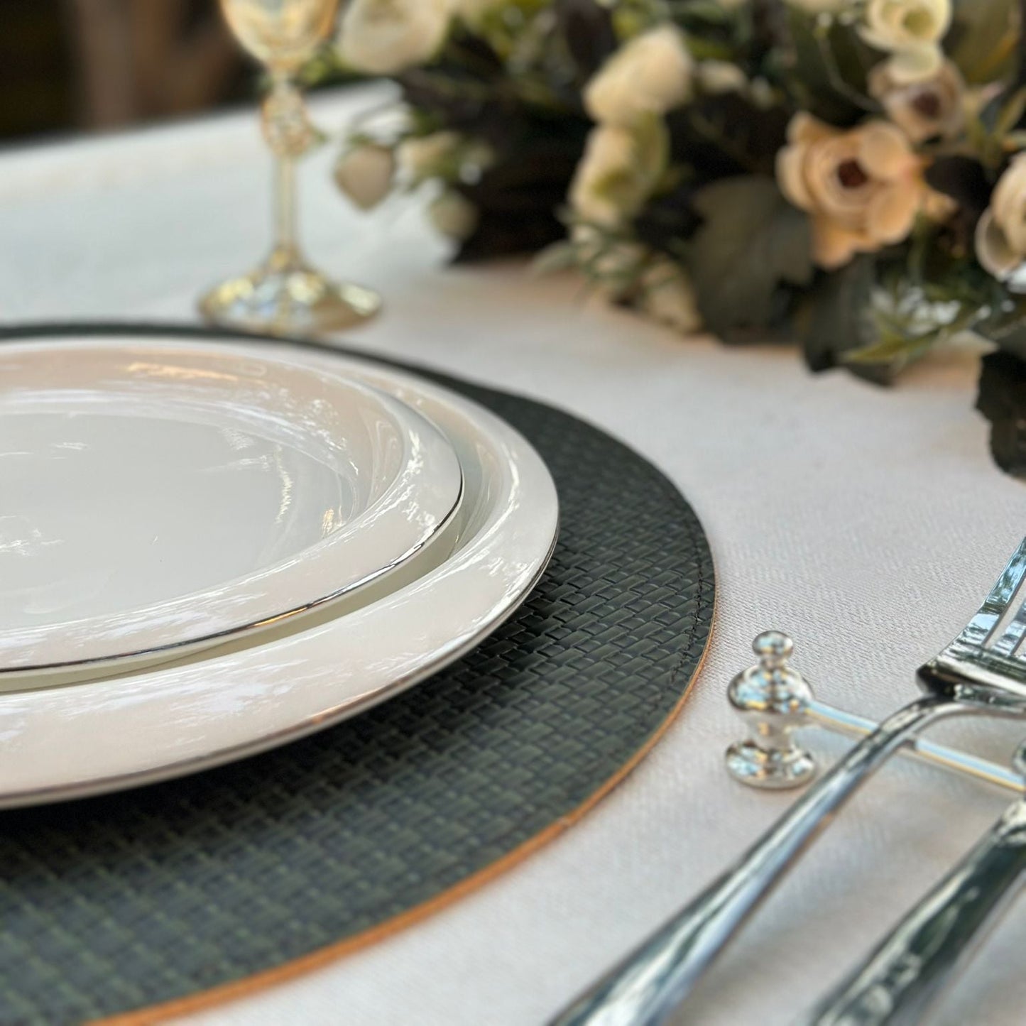 Sorina 6-Piece Double-Sided Genuine Leather Placemat