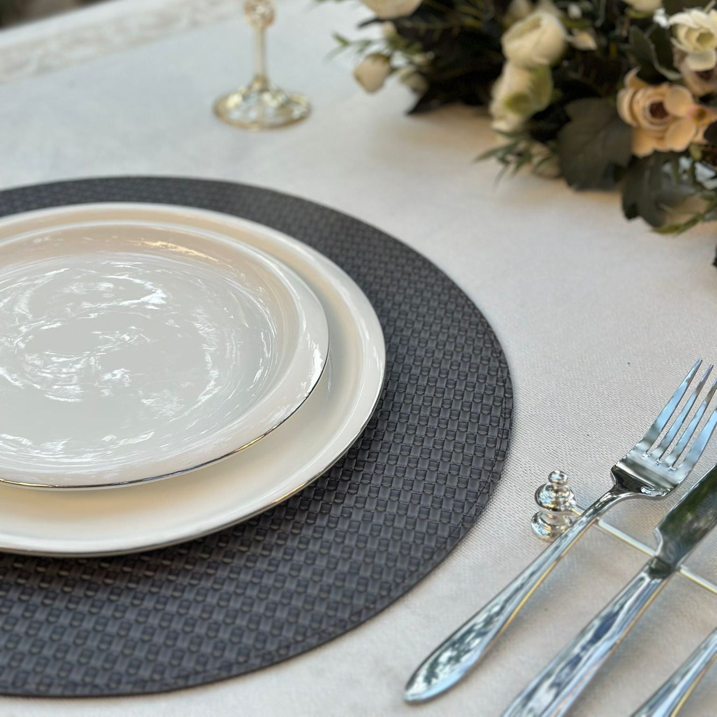 Sorina 6-Piece Double-Sided Genuine Leather Placemat